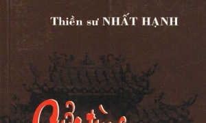 Cửa tùng đôi cánh gài