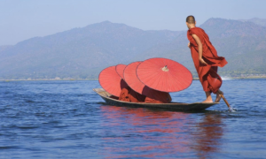 Chỉ một lòng lấy thiện đãi người