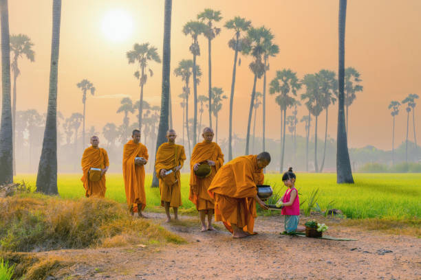 Cho và nhận đều trong sạch phước đức mới đủ đầy