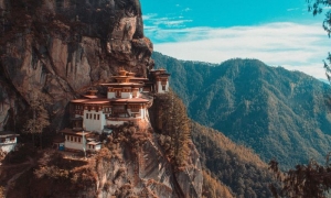 Giáo dục ở Bhutan - Vương quốc Phật giáo Kim cương thừa