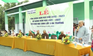 Lớp học tình thương chùa Long Cát khai giảng năm học mới 2022-2023