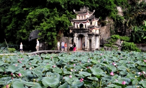 Chùa Bích Động - 'Nam thiên đệ nhị động' của Ninh Bình