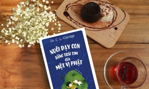 'Nuôi dạy con bằng trái tim của một vị Phật'