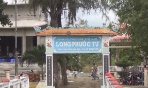 Du xuân chùa Long Đức ở Hộ Phòng, Bạc Liêu