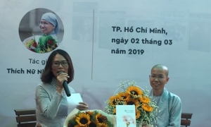 Sách Gieo mầm yêu thương của sư cô Thích Nữ Nhuận Bình ra mắt tại đường sách TP.HCM