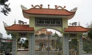 Cổ kính chùa Liên Trì